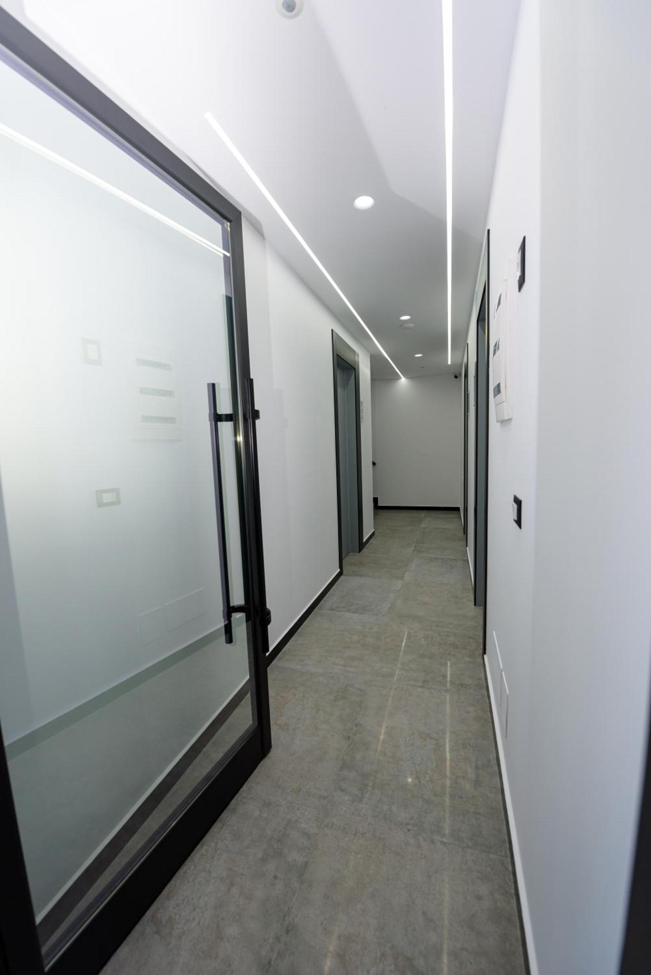Kevin'S Aparthotel Vlorë 외부 사진